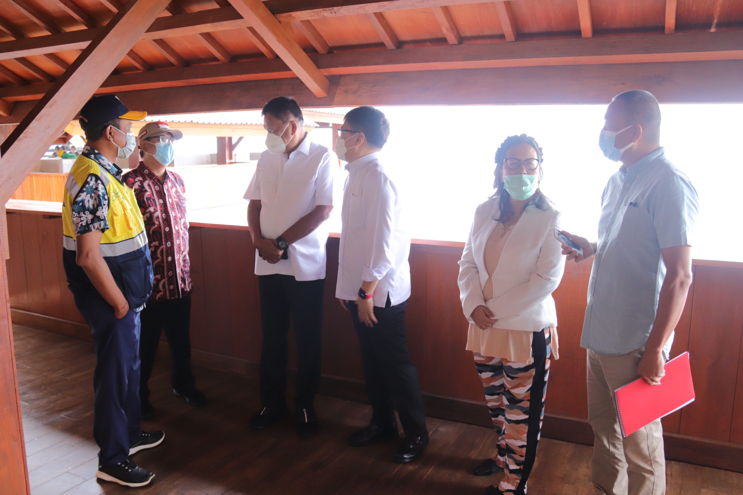 Dihadapan Menteri dan Gubernur, Walikota Persentasikan Pembangunan Kawasan Wisata Pantai Malalayang
