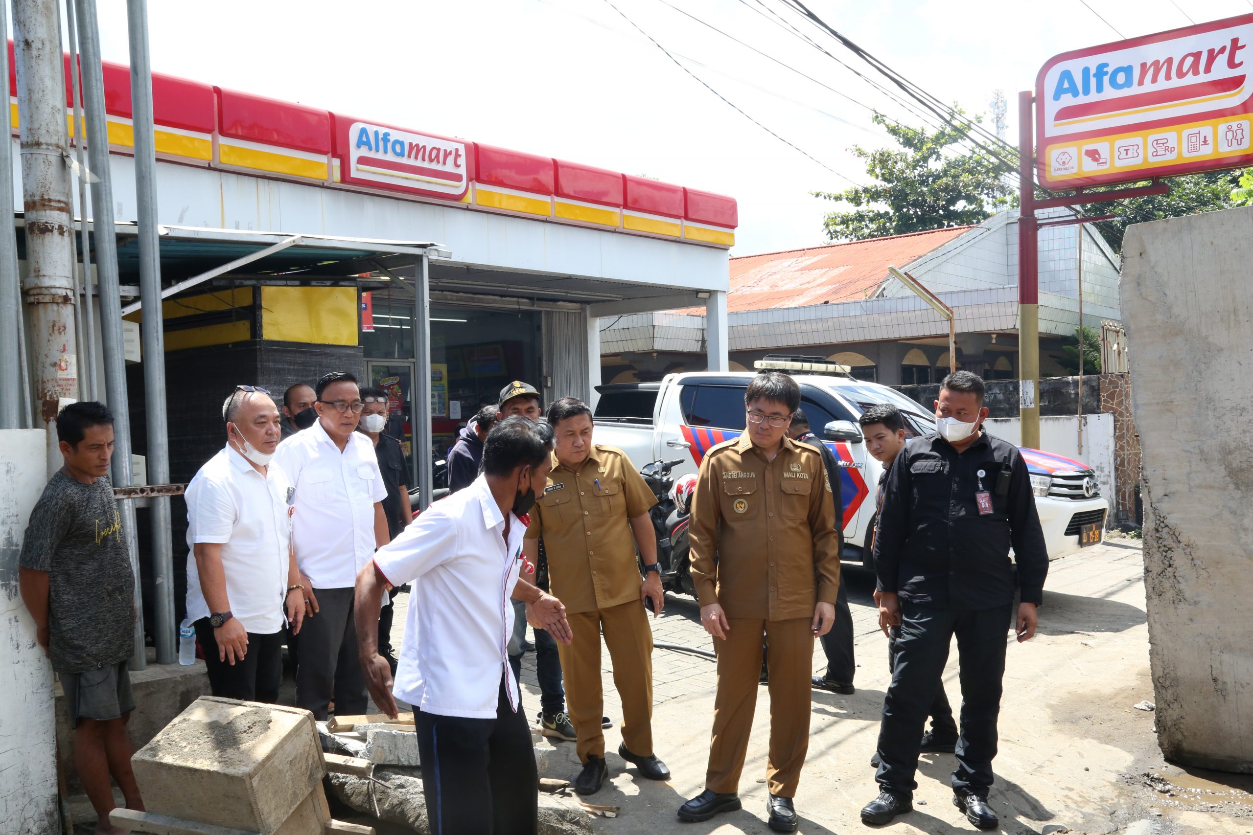 Walikota Manado Kunjungan Lapangan Dibeberapa Lokasi